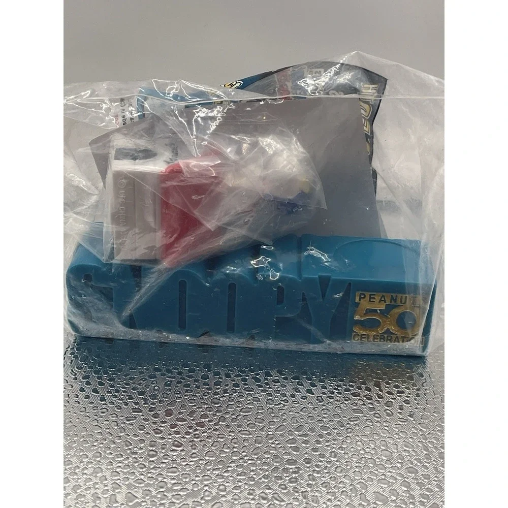 Peanuts Collectible Snoopy 1999 50th Celebration Pilot Dog House & Base 4.5